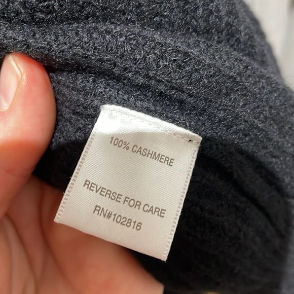 Garnet Hill 100% cashmere full length cardigan - Picture 5 of 17